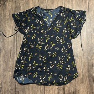 Ann Taylor S Blue Flowered Blouse